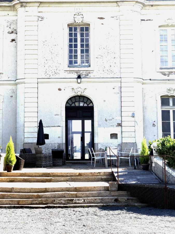 Saint-Philbert-de-Grand-Lieu Hotel Particulier Chateau Des Marais Proximite Et Vue Sur Le Lac De Grand Lieu מראה חיצוני תמונה