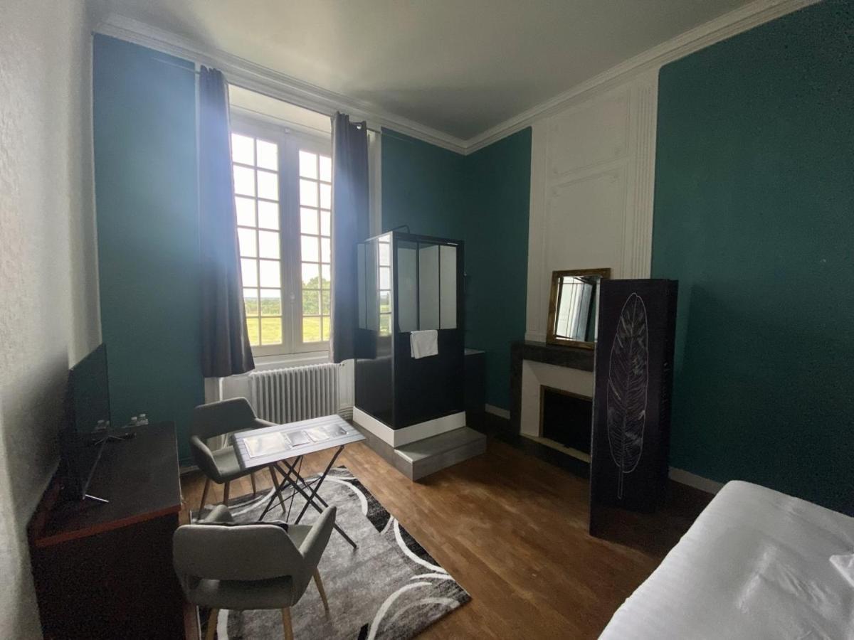 Saint-Philbert-de-Grand-Lieu Hotel Particulier Chateau Des Marais Proximite Et Vue Sur Le Lac De Grand Lieu מראה חיצוני תמונה