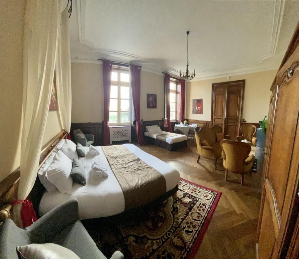 Saint-Philbert-de-Grand-Lieu Hotel Particulier Chateau Des Marais Proximite Et Vue Sur Le Lac De Grand Lieu מראה חיצוני תמונה