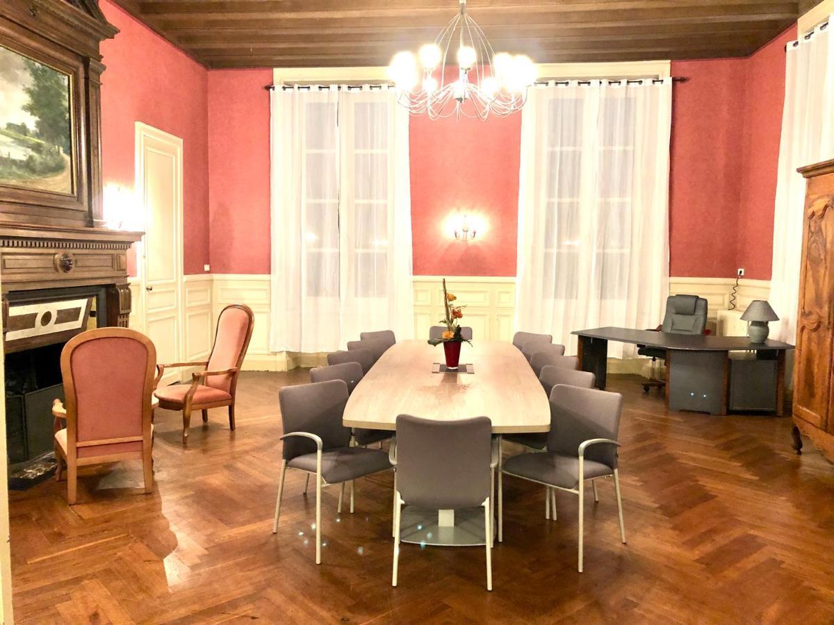 Saint-Philbert-de-Grand-Lieu Hotel Particulier Chateau Des Marais Proximite Et Vue Sur Le Lac De Grand Lieu מראה חיצוני תמונה