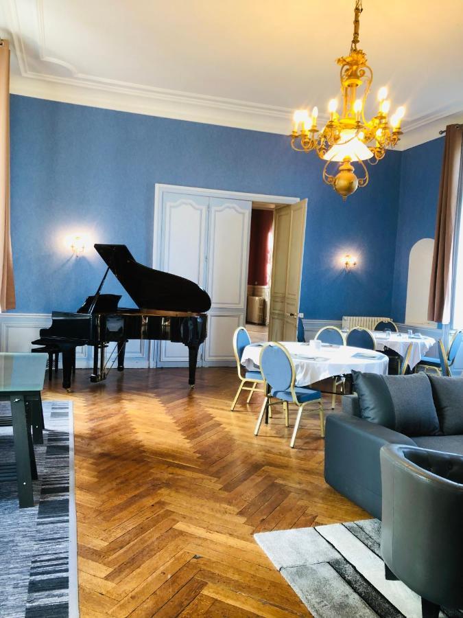 Saint-Philbert-de-Grand-Lieu Hotel Particulier Chateau Des Marais Proximite Et Vue Sur Le Lac De Grand Lieu מראה חיצוני תמונה